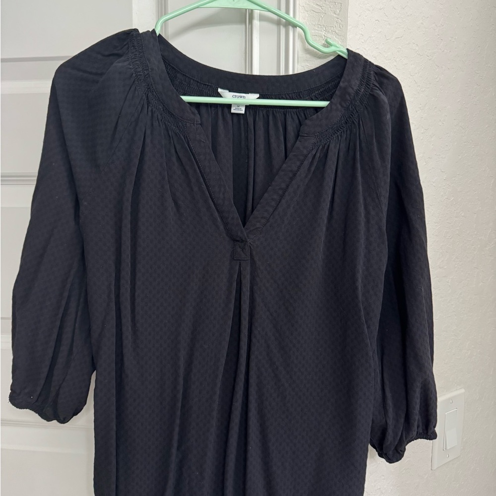 Womens crown and ivy blouse